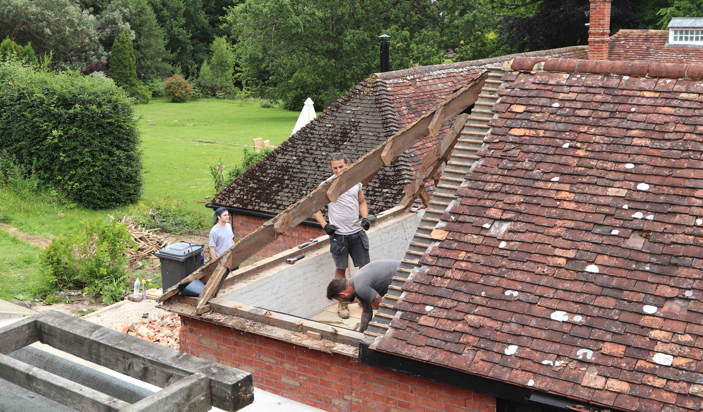 The original stable building roof was ripped apart, without a Heritage Statement being provided to the local authority, or the county archaeologist. There was no surveyors report in accordance with the provisions of the Party Wall Act. Jill Finn was the registered/recorded owner at the time of this instruction to builders, according to the Land Registry.